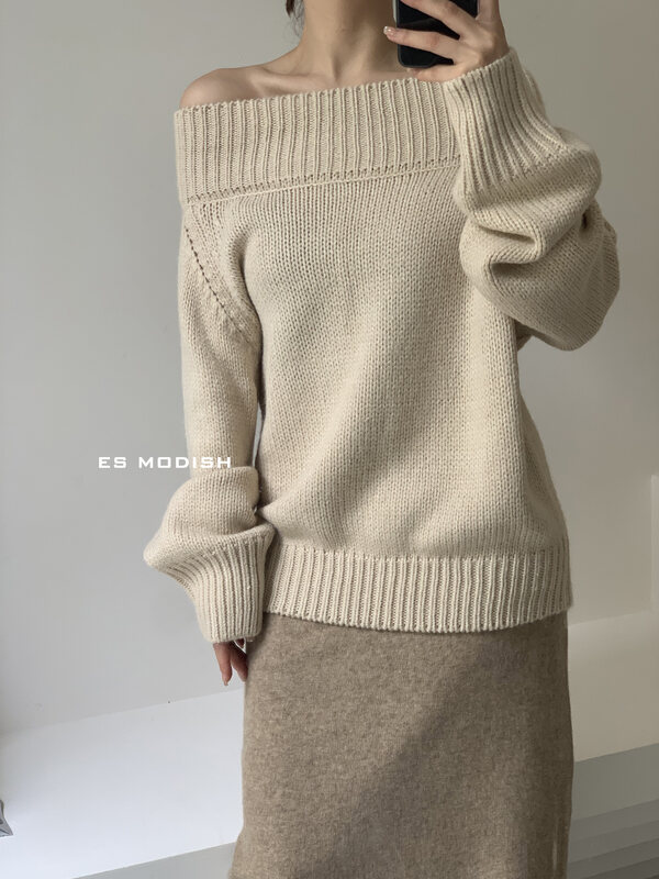 Autumn is new!【ES MODISH】Celebrity style one word collar sexy warm sweater (38% wool) BL1921# CQW