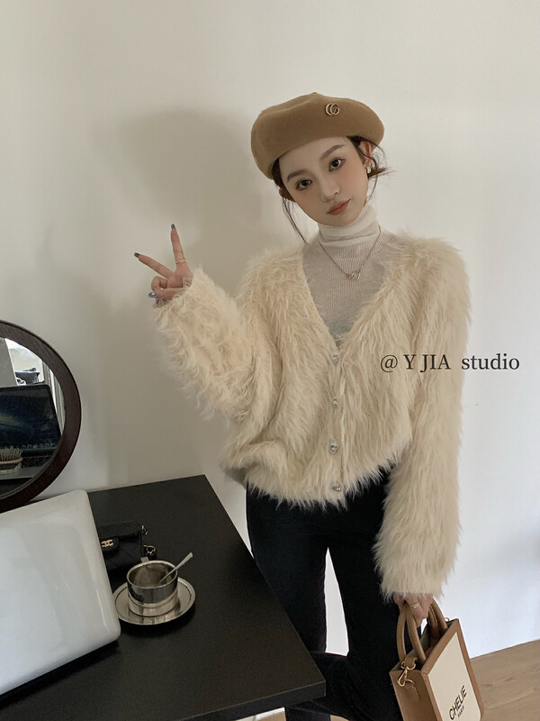 【Y.JIA Ijia】Korean Heart-shaped Buckle Seahorse Hair Knitted Sweater YS1-601