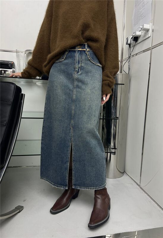 【T-PLATFORM】Korean style stitching raw edge slit and fleece denim skirt V9000# CQW