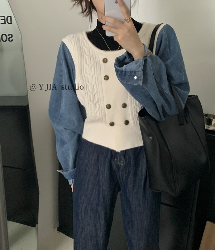 [Y.JIA Yijia] Retro design sense of contrast color stitching double-breasted top sweater YS1-695