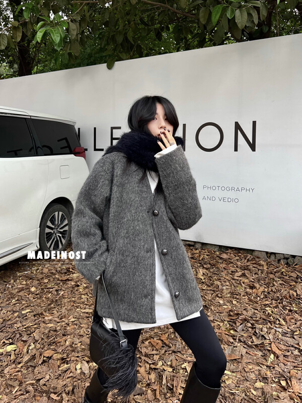 [Osha MADEINOST] Autumn and winter new minimalist V-length wool coat containing 40 wool 87298