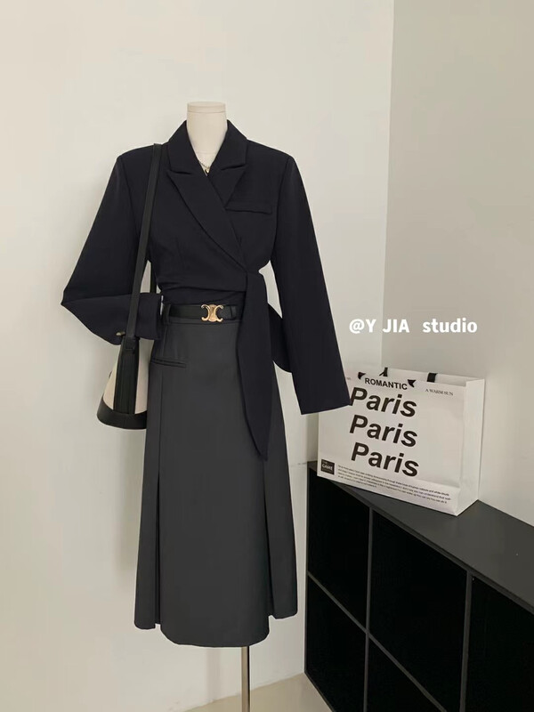 [Y.JIA Ijia] Korean version of the design is thin suit skirt (with belt) 7080