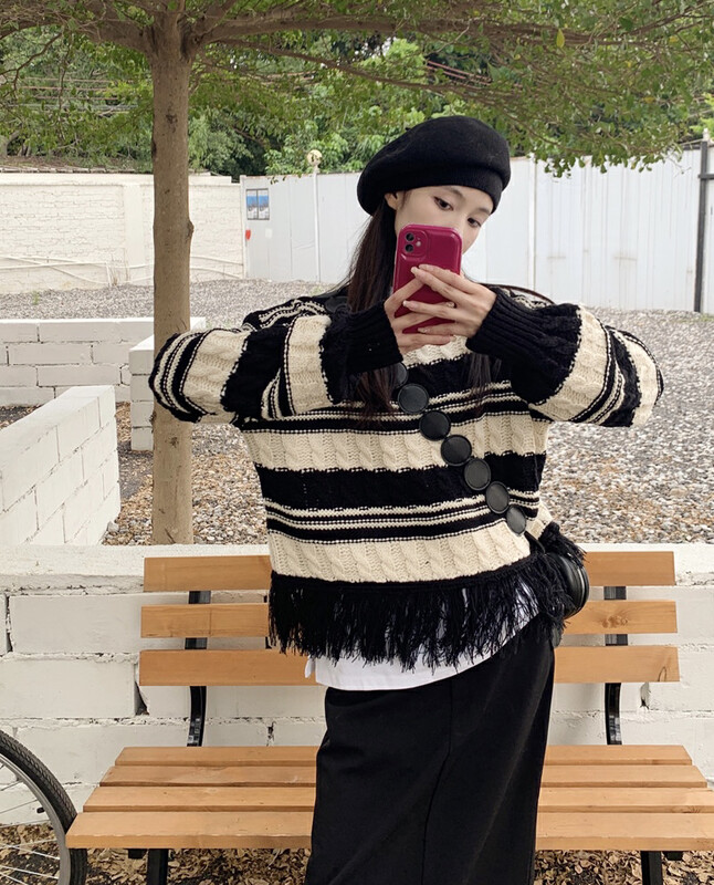 【Y.JIA】Simple style fringed striped all-match age-reducing knitted sweater 808