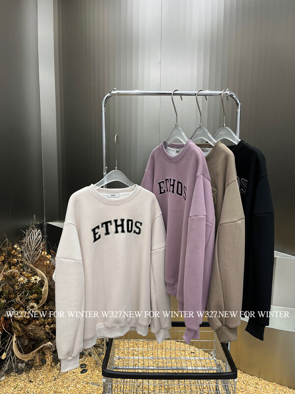 【W327.】Korean version custom silver fox velvet flocking appliqué embroidered letter sweater 57202# CQW