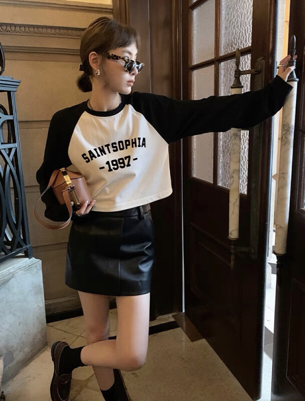 [Y.JIA Ijia] Korean version of all-match color raglan slim round neck long-sleeved T-shirt YS1-2337
