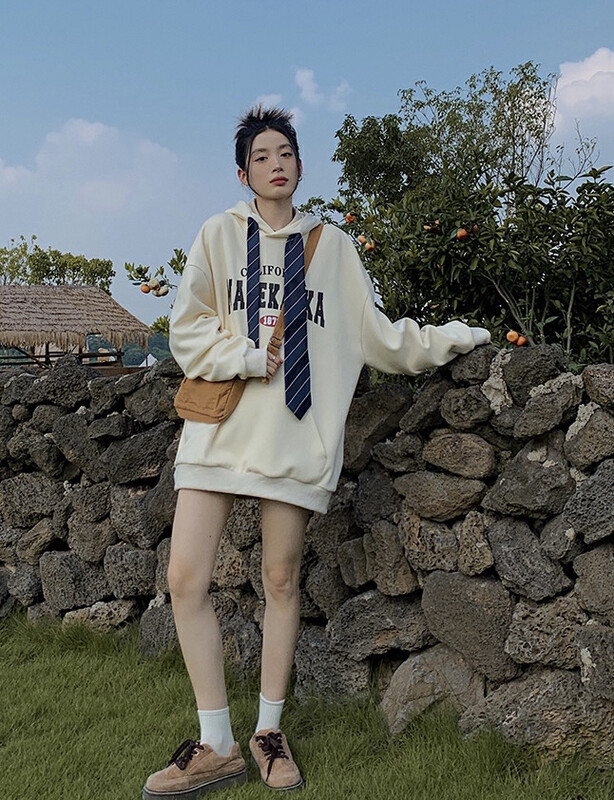 [Y.JIA Yijia] Design sense is thin letter print tie drawstring hooded sweater 7079