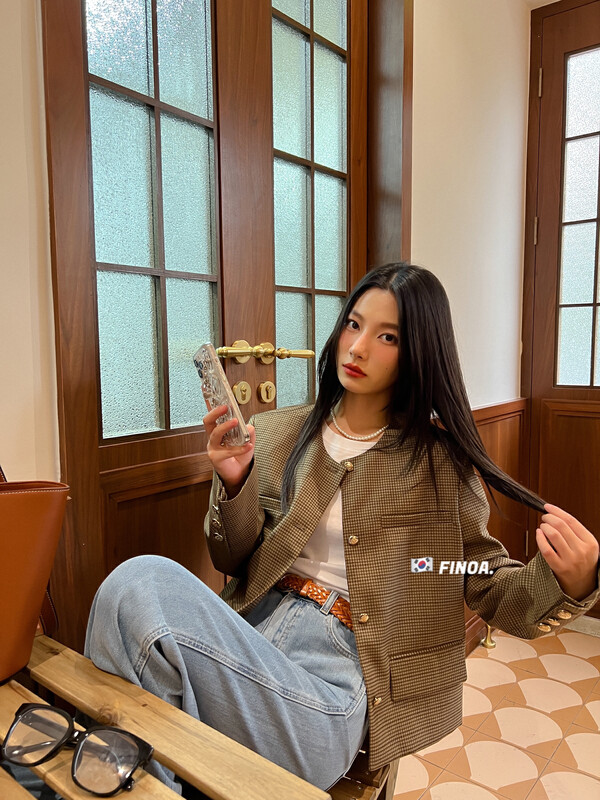 原價177.99! 【FINOA】復古格紋氣質金屬扣顯瘦墊肩短外套  1255#  JHY