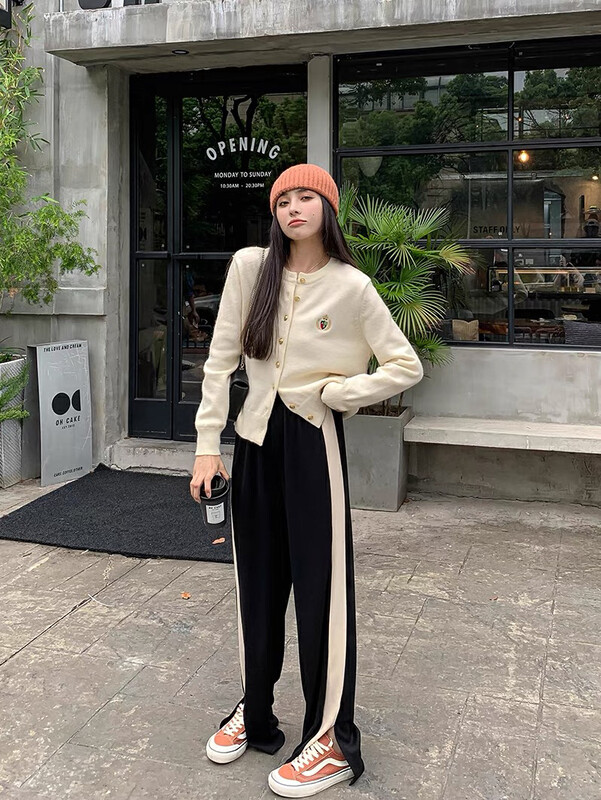 [Y.JIA Yijia] Simple retro temperament gentle and versatile sweater YS1-682