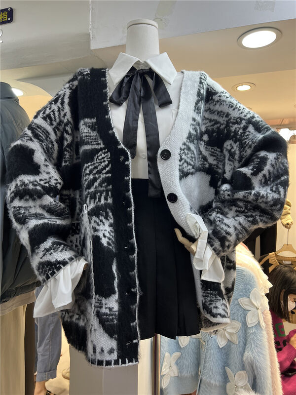 [Korean C Home] Ink Painting Print Knit Cardigan + Simple Solid Color Shirt Set (with Bow) 0829# PCZ