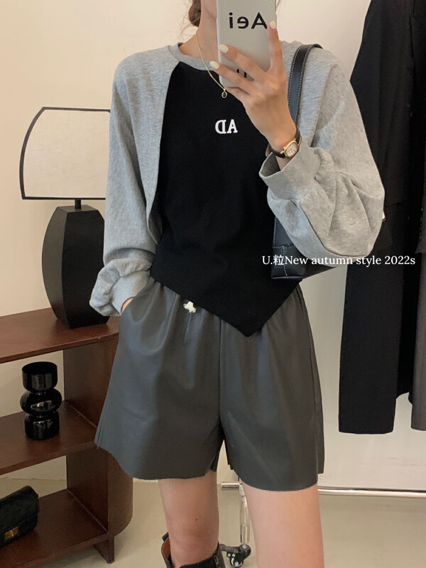 [U grain] fake two-piece personality contrasting color long-sleeved T-shirt 290