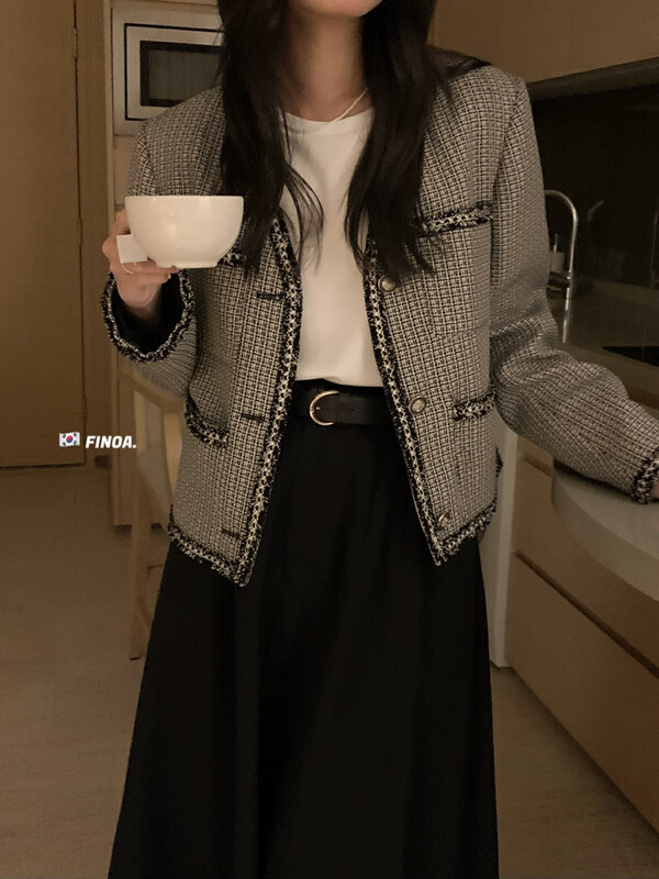 Original price 174.99! 【FINOA】Retro light and familiar style contrast color woven pocket temperament short coat 10797# JHY