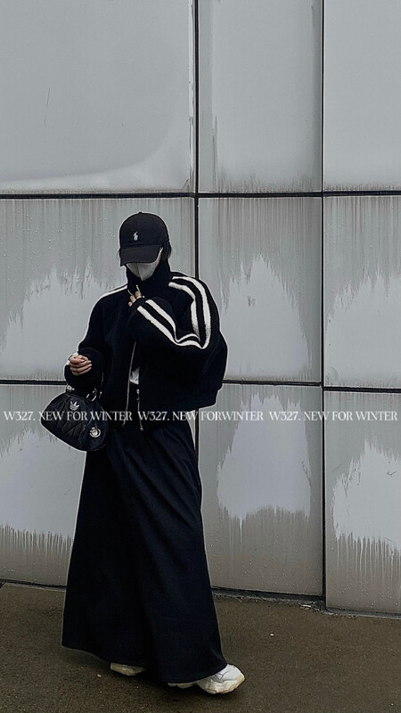 【W327.】Korean version of the contrast color edge stand collar embroidered letter lamb velvet short coat 93239# CQW