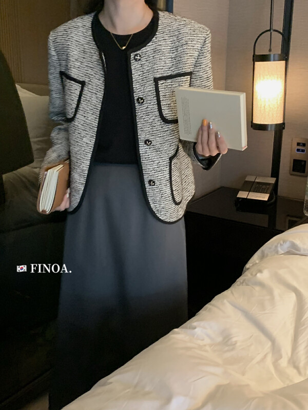 [FINOA] Retro texture small fragrance style color matching breasted short coat 1322