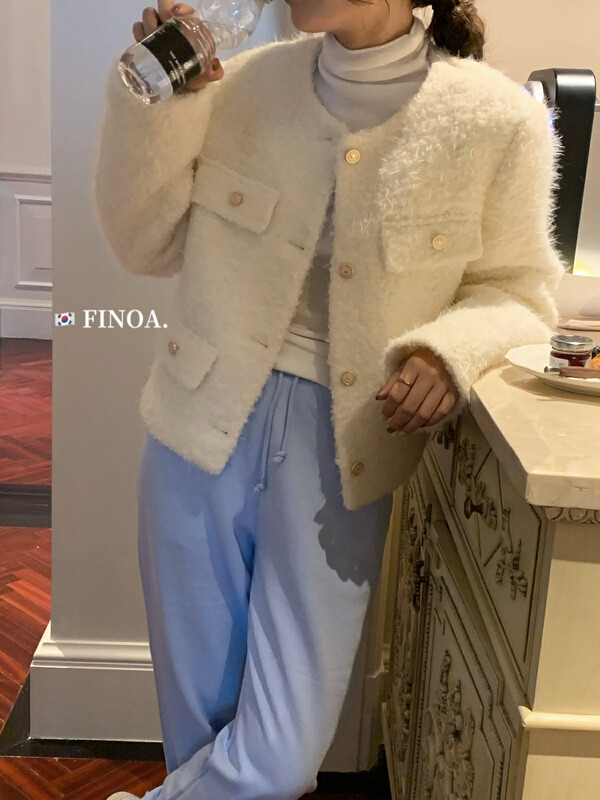 [FINOA] Lazy temperament solid color fur loose small fragrance short coat 10841