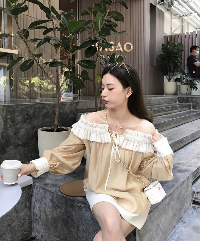 [Y.JIA Ijia] Gentle one-shoulder chiffon chiffon lace small shirt long-sleeved T-shirt YS1-5050