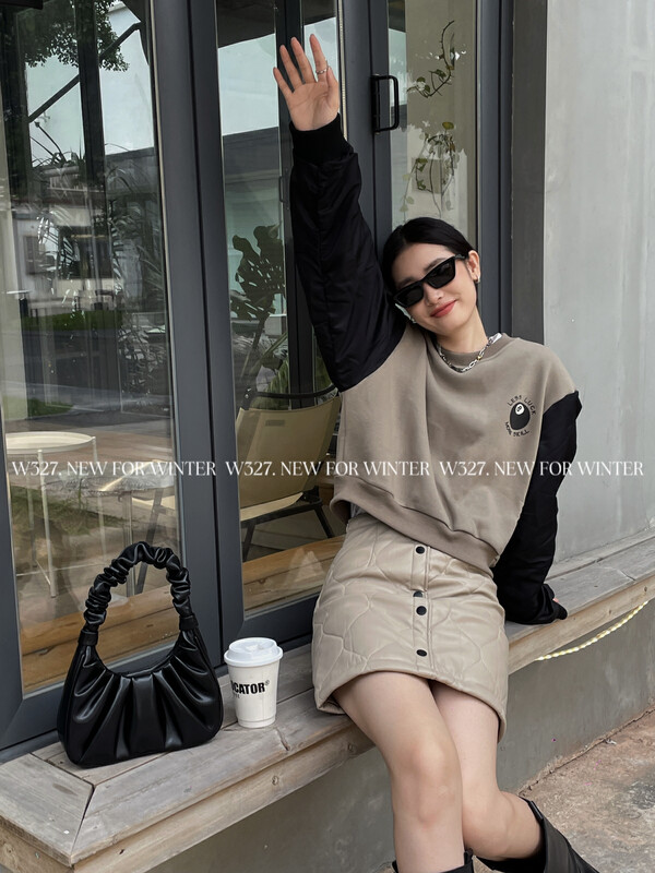 【W327.】Korean version stitching baseball uniform sleeves round neck letter printing sweater (silver fox velvet) 57198# CQW