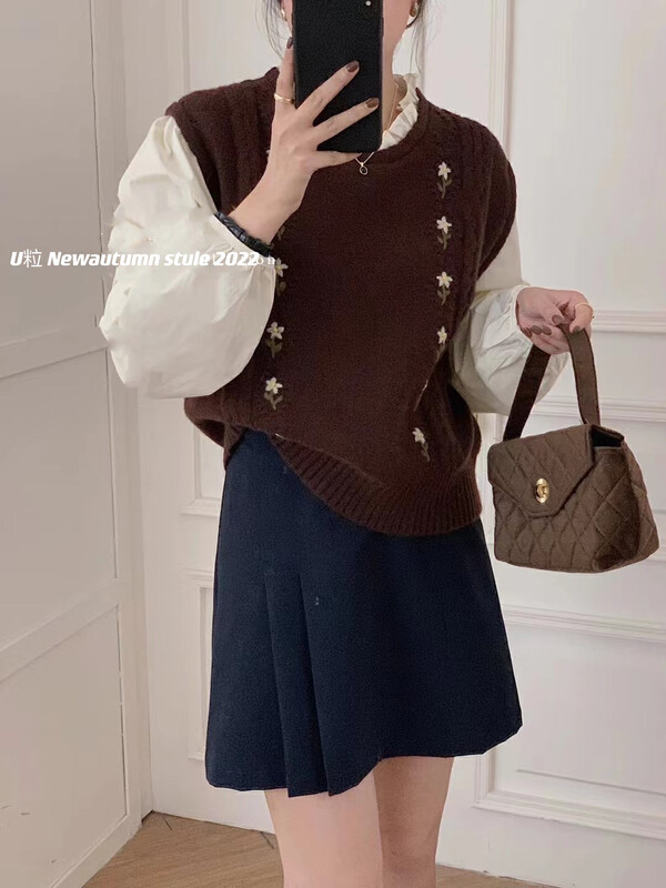 Original price 77.83! [U grain] Japanese retro heavy industry embroidery lace knitted vest fake two-piece shirt YS1-1038