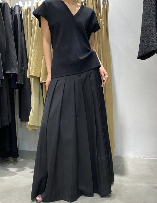 Original price 88.99! Early autumn new style! [SEASONS] V-neck solid color short-sleeved sweater 8812# WPL
