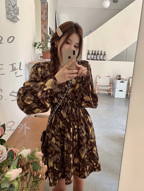 【SAVAGE】New French retro V-neck wrinkle design waist and slim A-line dress S1291# WPL