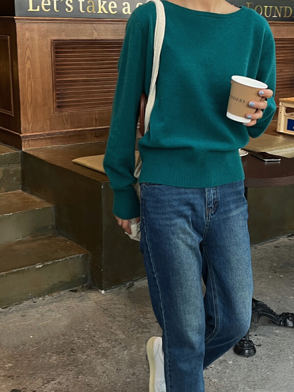 【EVER TRUE】Korean Style Loose Versatile Soft Waxy Sweater 85009# CLS