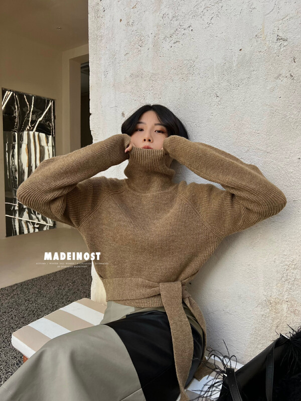 【Osha MADEINOST】Winter new design sense strap turtleneck sweater S7210