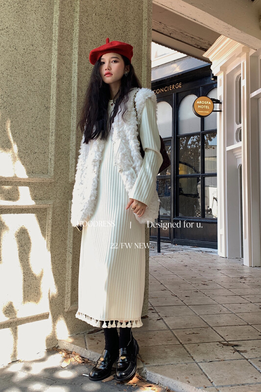 [Fire HOODRESS] Korean version of the tassel design straight-tube loose and slim dress 22577# JHY