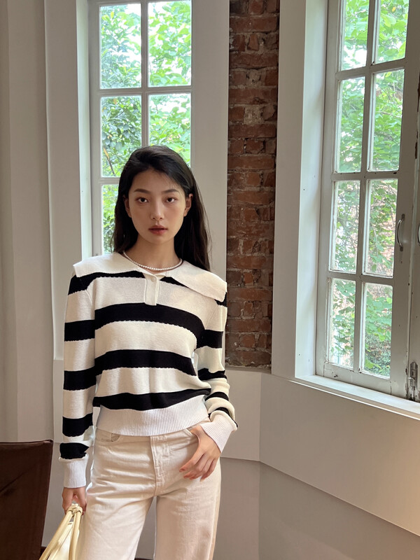 Original price 98.99! 【FINOA】Korean version casual lapel contrast color striped loose knitted sweater 10722# JHY