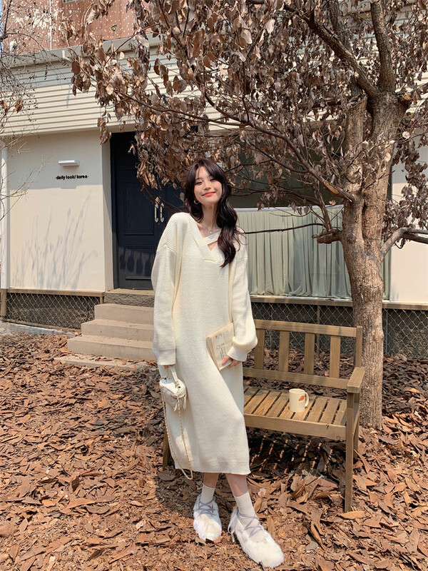 Live ①!【Y.JIA Ijia】Gentle and simple V-neck all-match loose knitted sweater dress 832