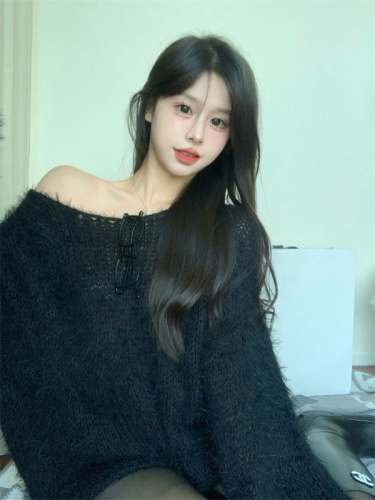 Real price real shot Autumn new style Korean version of the Western style plush loose loose shoulder-length sweater in the long knitted sweater