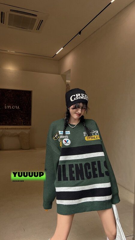 【FISH YU】American retro alphabet jacquard appliqué embroidered arctic fleece loose sweater 622659