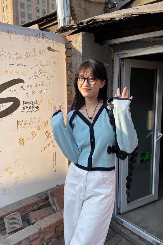 New in autumn! [Blue Show] Korean fake two-piece design knitted cardigan 7487# LSW