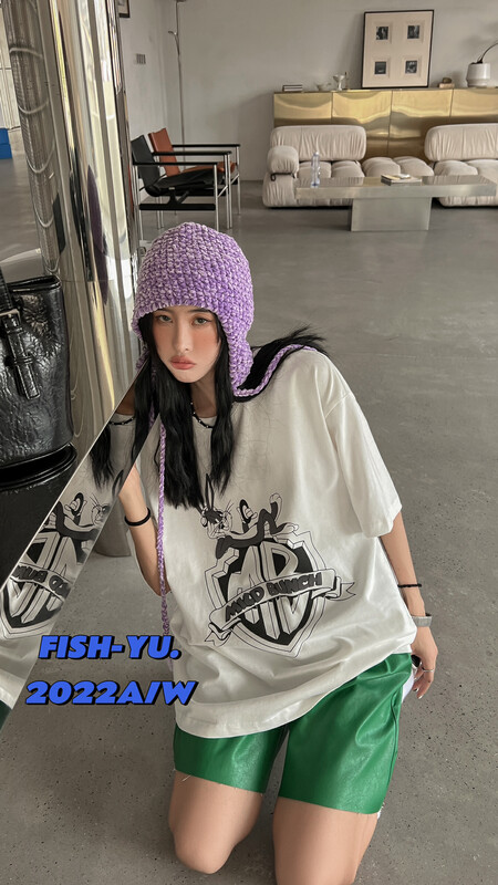 【FISH YU】American retro Bugs Bunny cartoon foam printing brushed short-sleeved T-shirt 22601