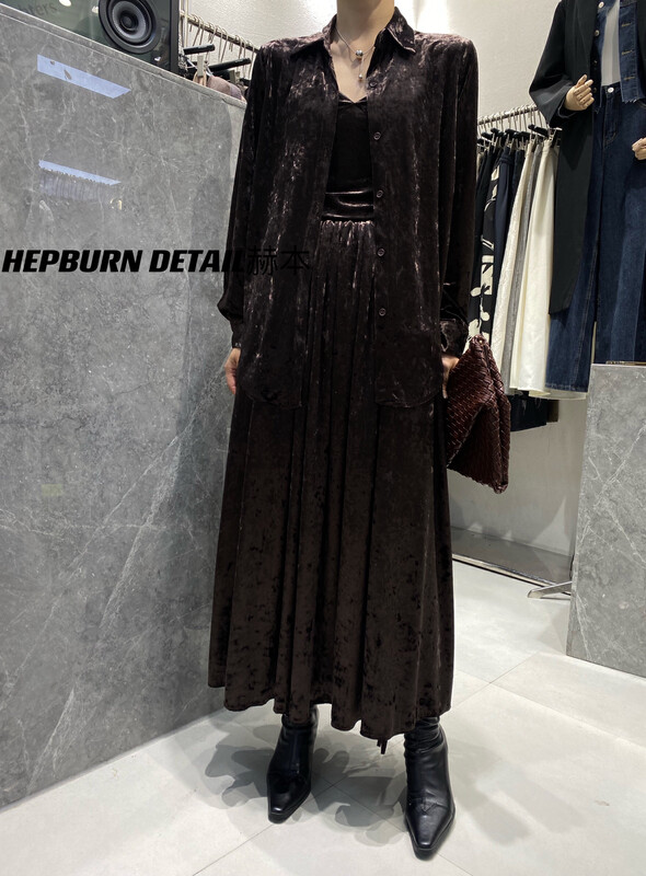 [HEPBURN Hepburn] Velvet texture elastic waist skirt a swing 3333