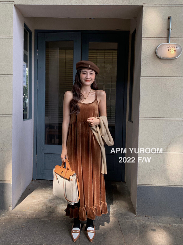 New in winter! [APM YUROOM] Temperament velvet thickened suspender dress 9182# LSL