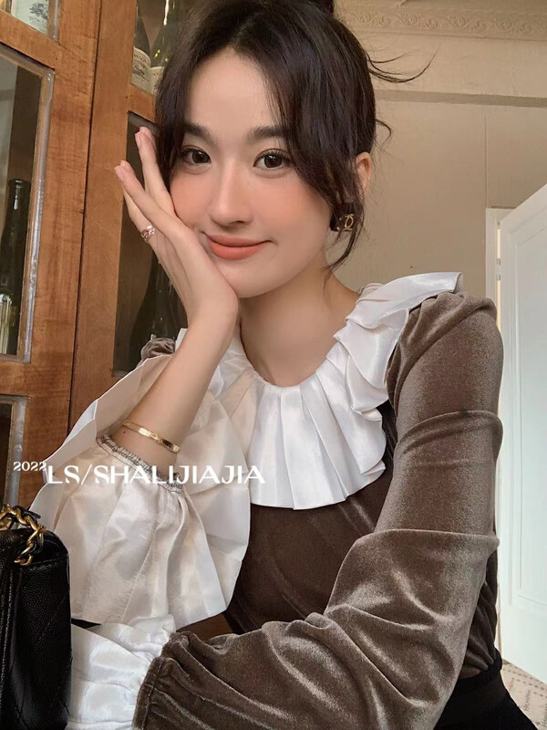 [LS] French retro gold velvet doll collar bottoming shirt 60211