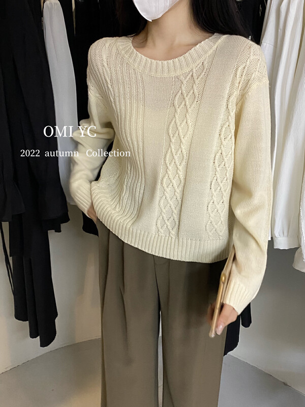 [O MI] Twist crew neck sweater sweater 23382