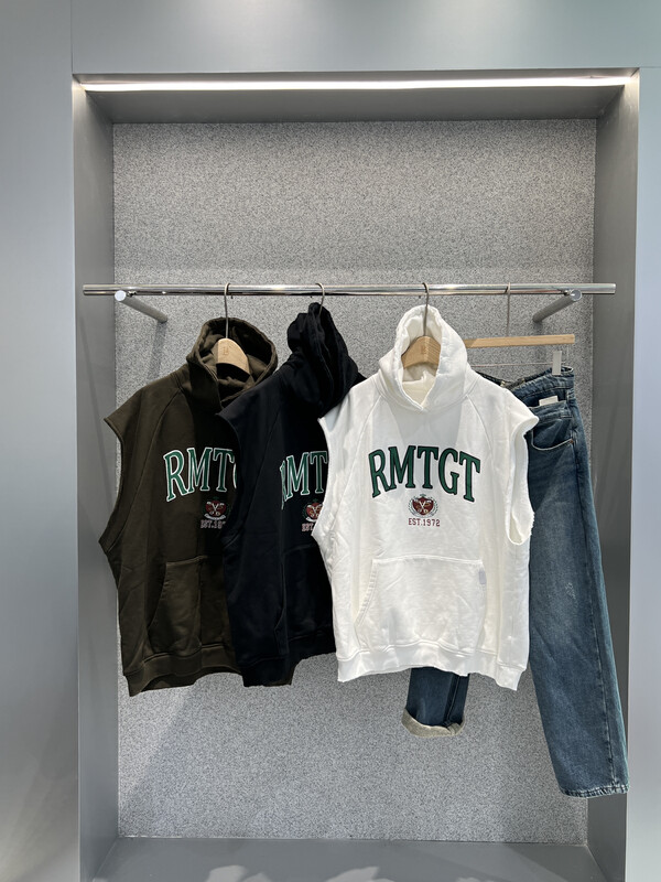 [BOBO1972] Pullover trend all-match casual sweater (only selling sweater) AQY228277