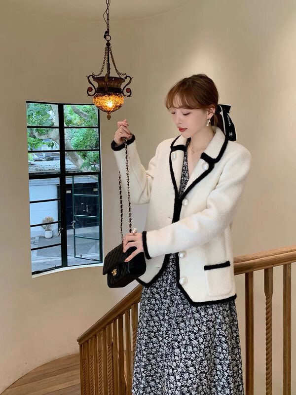 [LINNA] Color-blocking small fragrance style short coat (without brooch) 124846# JJ