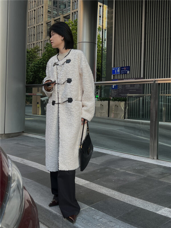 【SOUL】Korean style round neck design buttoned fur coat 2902# CLS