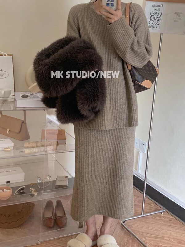 New for winter!  【MK】Korean Simple Pullover Loose Sweater + High Waist Comfortable Skirt Suit s080# HJY