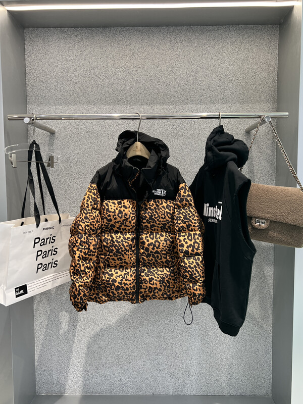 [BOBO1972] Big-name high-end temperament leopard print stitching down jacket (only sells jacket) EY229031