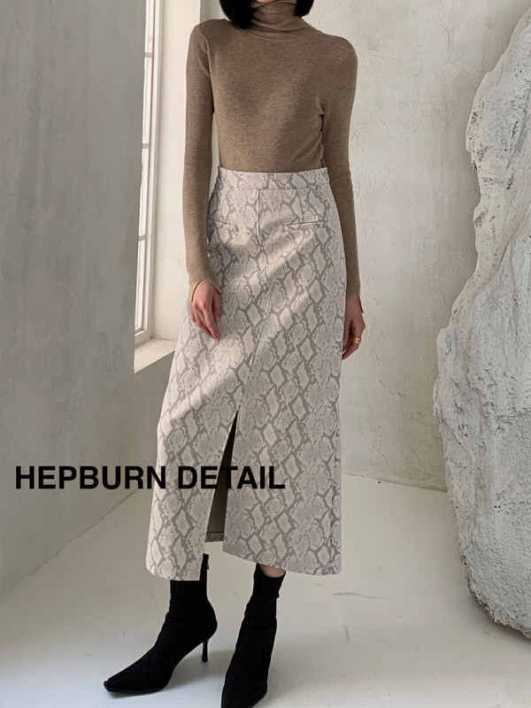 【HEPBURN Hepburn】Senior snakeskin skirt is slimming 5109