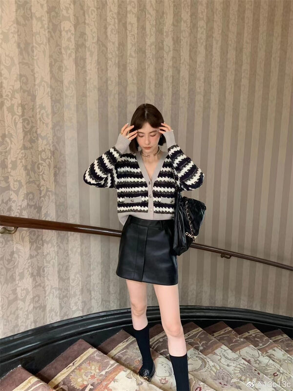 New in autumn!【MS STUDIO】Korean V-neck striped contrast knitted cardigan 88167# PCZ