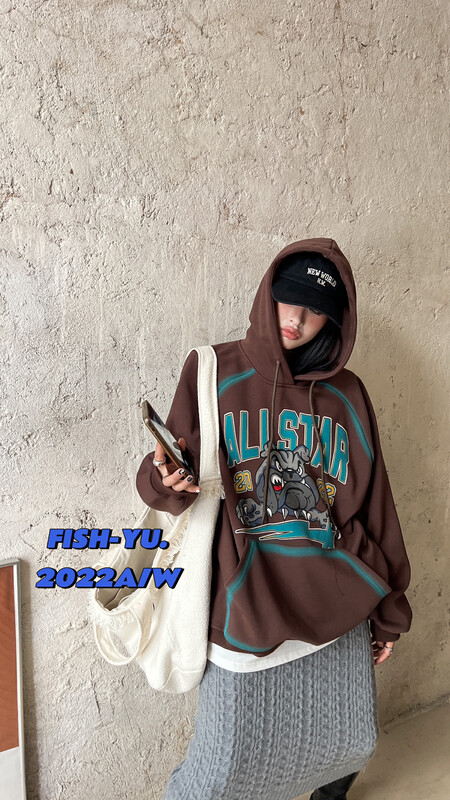 [FISH YU] American retro cartoon printing hand-painted spray paint stroke composite fabric hooded sweater 22625