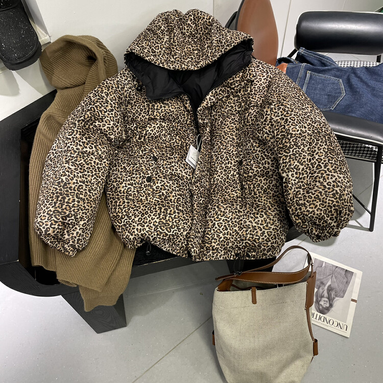 Original price 461.75! [BOBO1972] Leopard print temperament personality down jacket with white duck down 90% 217512