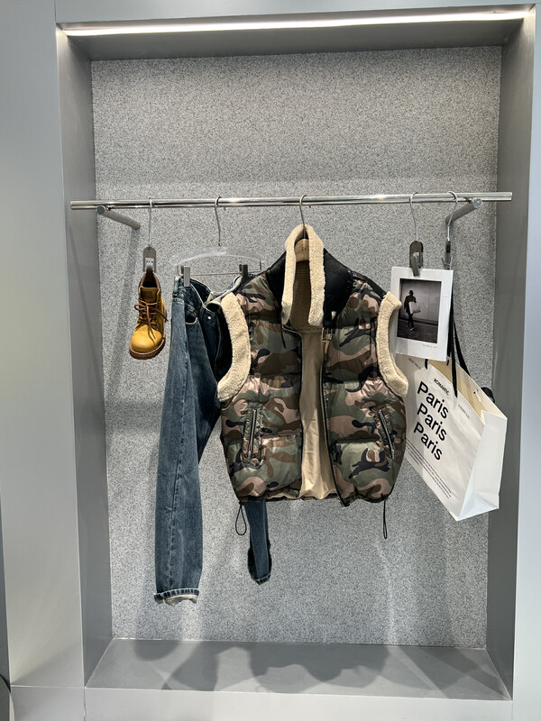 [BOBO1972] Handsome camouflage down vest down jacket only sells vest without matching 229789
