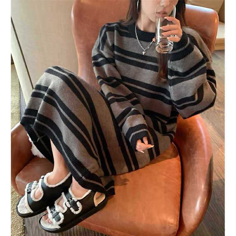 New in autumn! [Blue Show] Lazy retro striped fashion casual sweater (without decoration) 7759# LSW