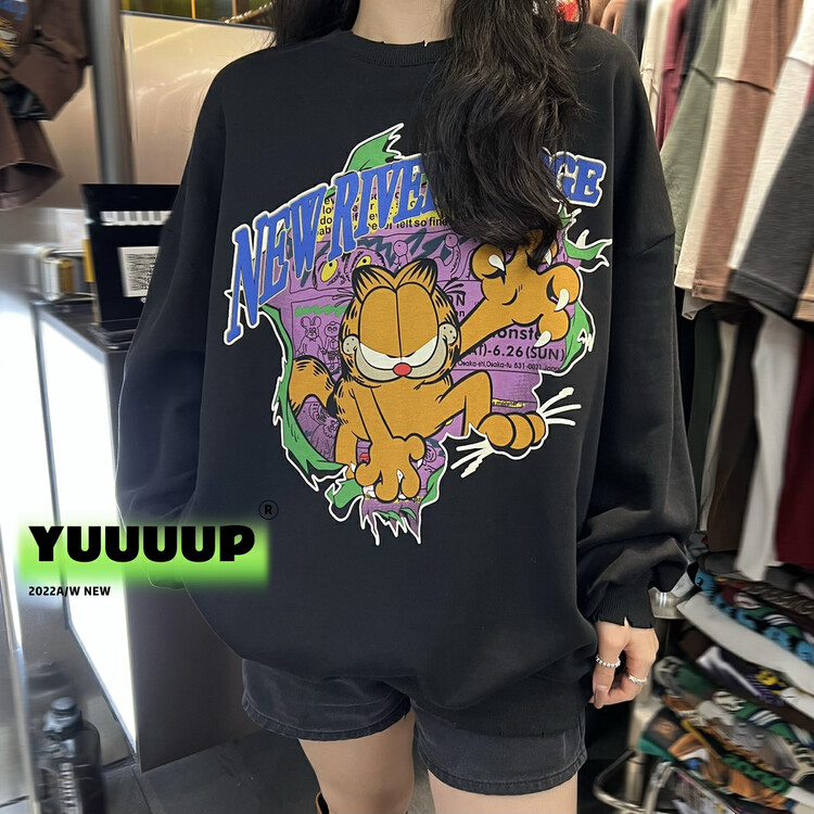 【 FISH YU 】Cartoon Garfield Foam Print Round Neck Loose Sweater 622630# CQW