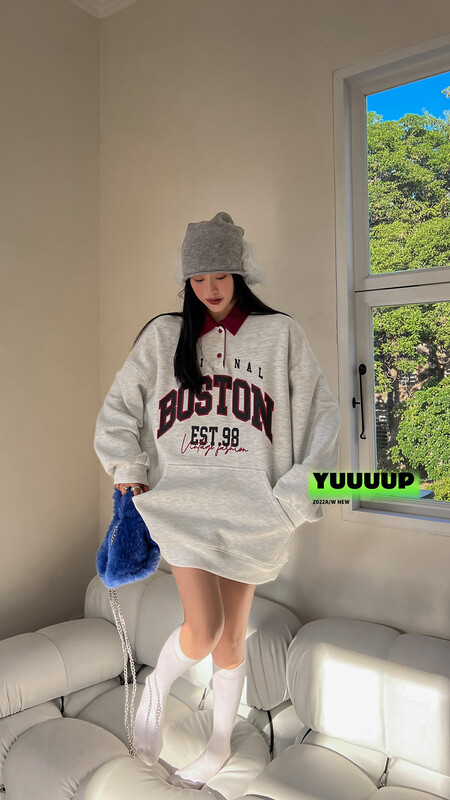 【FISH YU】American retro letter foam printing contrast color POLO collar fleece sweater 622662