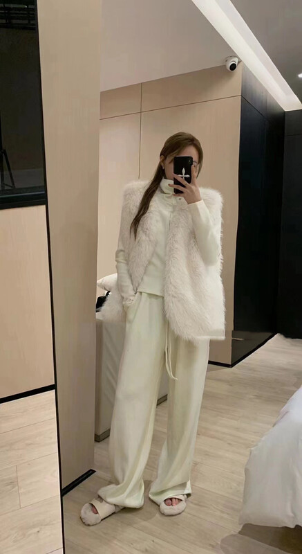 [MI NI] Korean version of simple bottoming shirt + straight wide-leg casual pants + design temperament vest suit 9456# PCZ